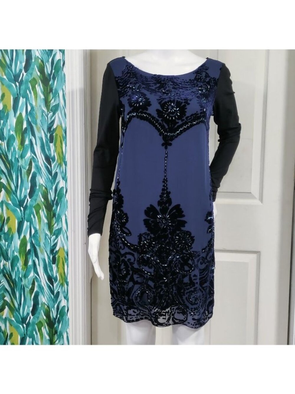 NWT Hale Bob Beaded Elisa Velvet Dress Burnout Long Sleeve Shift Blue Women's XS - Picture 4 of 14